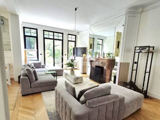 Maison à vendre 660 000 € 8 pièces 6 chambres 290 m² 962 m² de terrain Fresnoy Mackellerie-Armentières Roubaix 59100