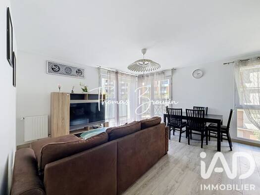 Appartement à vendre 225 000 € 4 pièces 3 chambres 72,31 m² Étage 3/8 Hôtel de Ville-Fontaine Bertin Franconville 95130