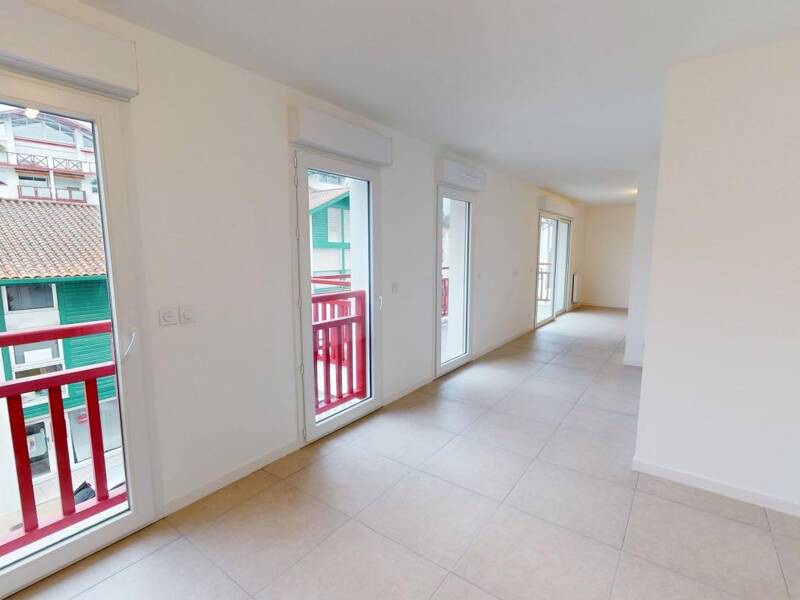 Maison à louer, 95m², CIBOURE