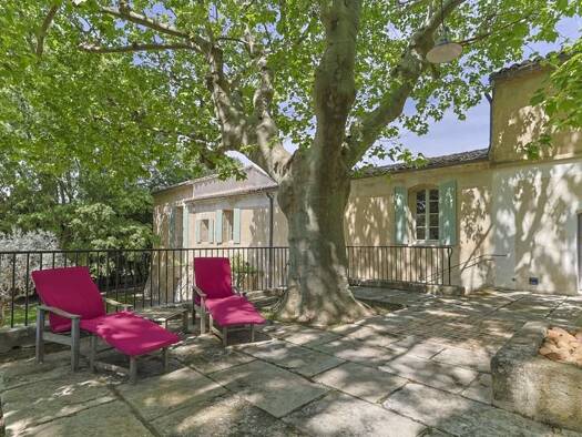 Maison à vendre 2 750 000 € 14 pièces 5 chambres 420 m² 26 400 m² de terrain Sommières 30250