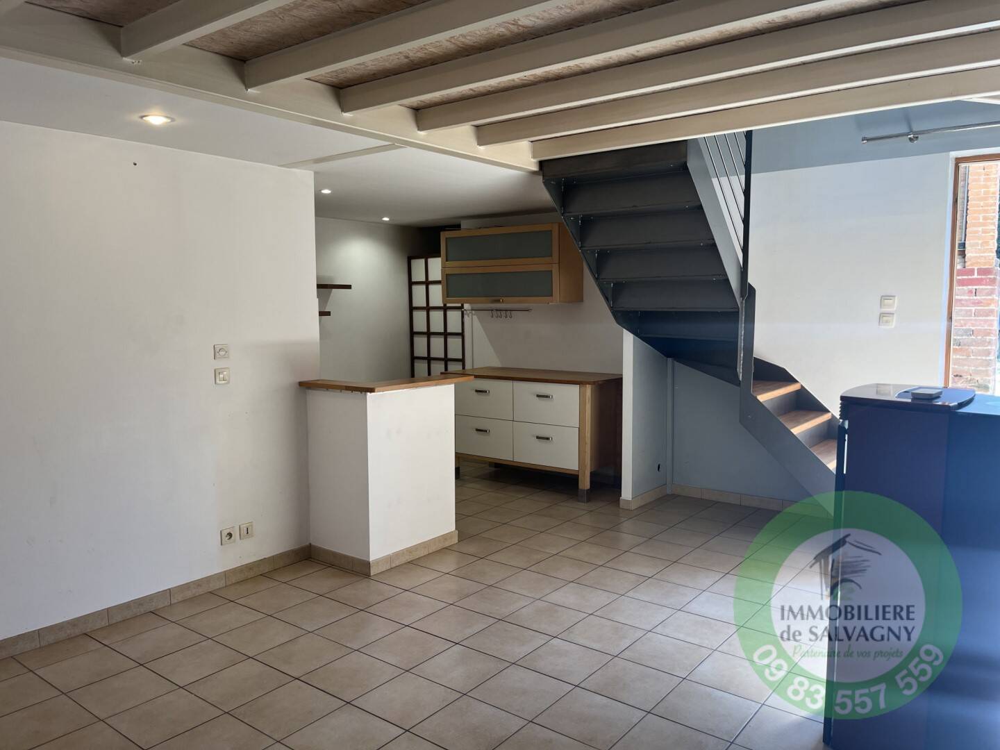 Maison à louer, 56m², LA TOUR DE SALVAGNY