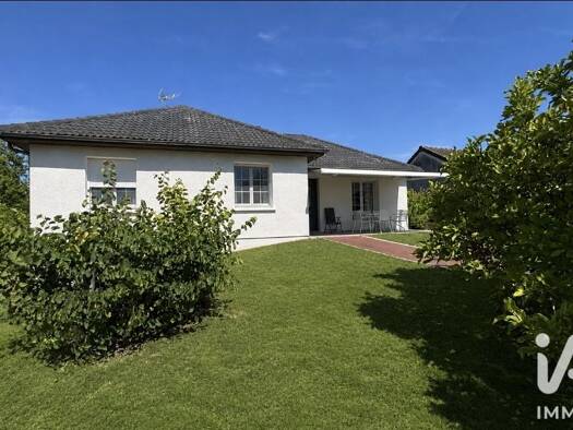 Maison de plain-pied à vendre 247 000 € 4 pièces 3 chambres 108 m² 1 225 m² de terrain Maizières-la-Grande-Paroisse 10510