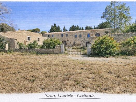 Ferme à vendre 1 060 000 € 14 pièces 13 chambres 592 m² 331 100 m² de terrain Siran 34210