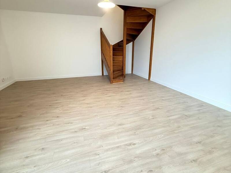 Maison à louer, 95m², MARSEILLE 5E