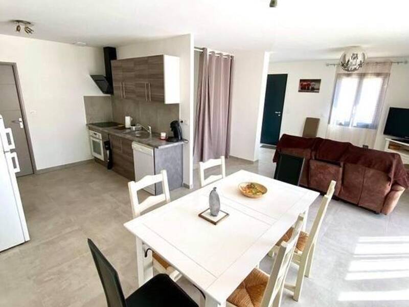 Maison à louer, 76m², LAUDUN