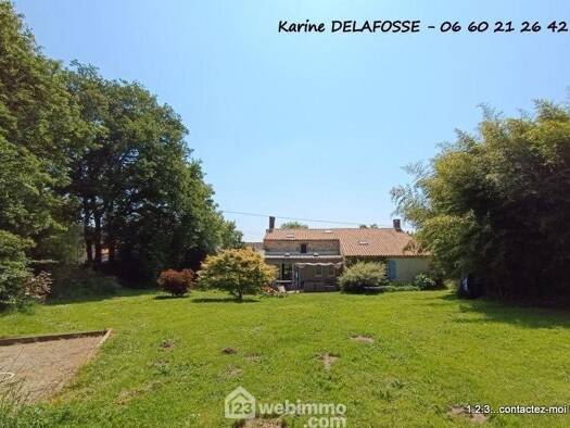 Ferme à vendre 460 000 € 6 pièces 4 chambres 219 m² 4 300 m² de terrain Aubigny-Les Clouzeaux 85430