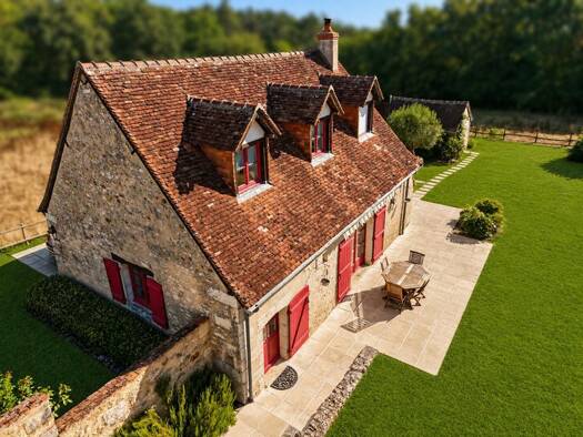 Maison à vendre 199 000 € 4 pièces 1 chambre 90 m² 775 m² de terrain Saint-Hilaire-sur-Benaize 36370