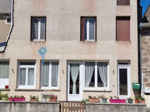 Maison à vendre 139 100 € 15 pièces 10 chambres 280 m² 100 m² de terrain Le Béage 07630