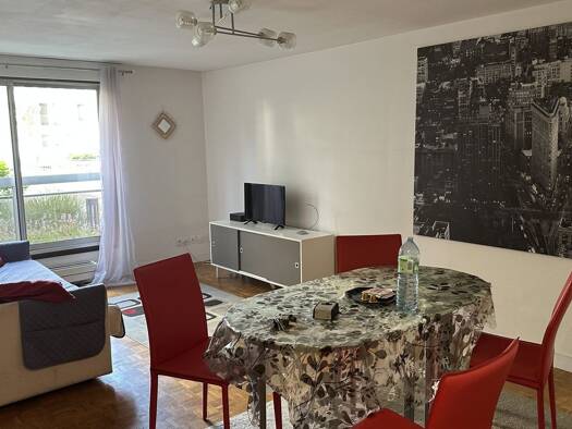 Appartement à vendre 277 000 € 2 pièces 1 chambre 42,14 m² Étage 1/5 Centre Ville Suresnes 92150