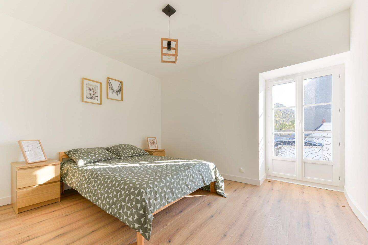 Maison de ville meublée idéalement située — 7
