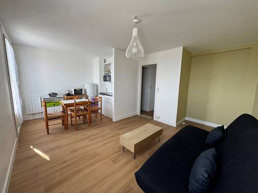 Appartement à louer - logement étudiant 380 € 1 pièce 24 m² 2ème étage Côte Est-Soquence Le Havre 76600