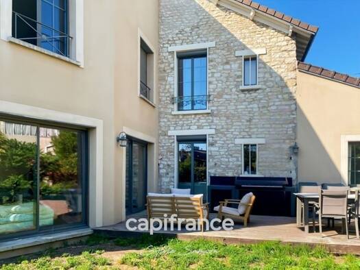 Maison à vendre 580 000 € 7 pièces 5 chambres 191 m² 319 m² de terrain Les Martraits Mantes-la-Jolie 78200