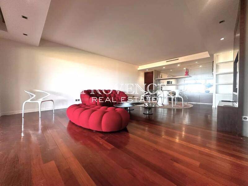 Maison à louer, 117m², MARSEILLE 8E