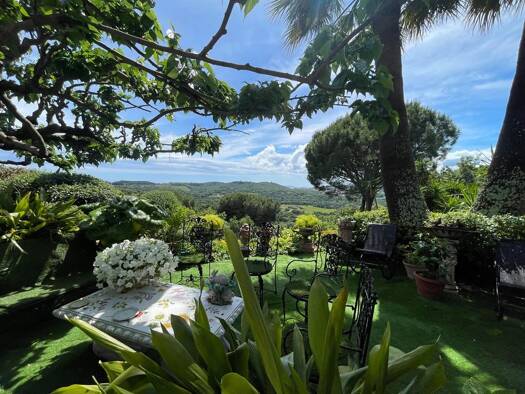Maison en viager occupé Bouquet 599 500 € 3 pièces 2 chambres 117 m² 500 m² de terrain Gassin 83580