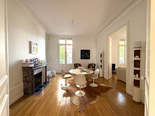 Appartement à vendre 551 200 € 5 pièces 3 chambres 132 m² Tours 37000