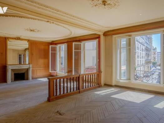 Appartement à vendre 1 678 900 € 5 pièces 4 chambres 160,72 m² Étage 1/6 Paris 16ème arrondissement 75016