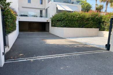 Garage/Stationnement à louer 80 € Vence 06140