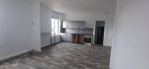 Appartement à louer 650 € 4 pièces 2 chambres 63 m² Étage 1/2 Mont-Bonvillers 54111