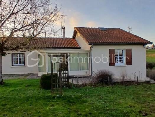 Maison à vendre 220 000 € 6 pièces 4 chambres 138 m² Brie-sous-Archiac 17520