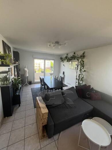 Appartement à louer 883 € 3 pièces 2 chambres 66 m² 3ème étage Plantières-Queuleu Metz 57070