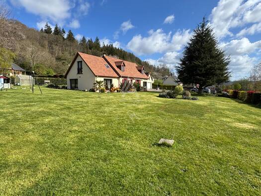 Maison à vendre 329 600 € 6 pièces 4 chambres 178 m² 2 004 m² de terrain Toutainville 27500