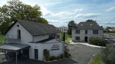 Local commercial à vendre 1 560 000 € 470 m² de surface de vente Pau 64000