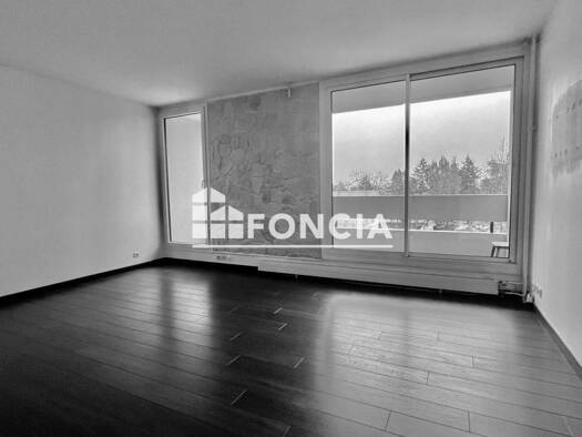 Appartement à vendre 163 000 € 3 pièces 2 chambres 71 m² Étage 4/6 Nouveaux Horizons-Coudrays Élancourt 78990