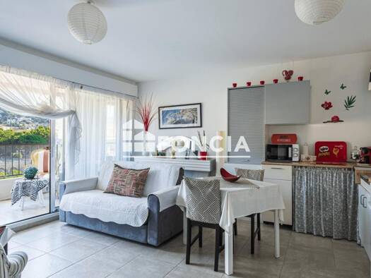 Appartement à vendre 299 000 € 3 pièces 2 chambres 56 m² Étage 6/9 Place d'Armes Toulon 83000