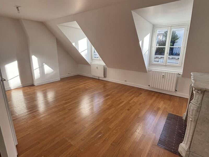 Maison à louer, 159m², PARIS 16E