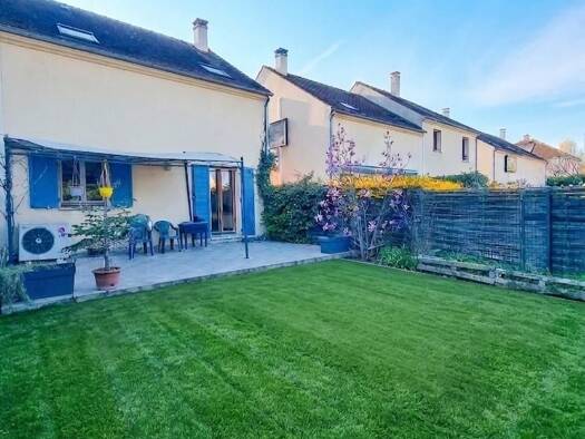 Maison à vendre 279 000 € 4 pièces 3 chambres 83 m² 220 m² de terrain Saint-Soupplets 77165