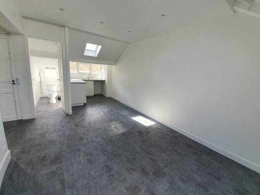 Appartement à louer 1 299 € 3 pièces 1 chambre 52 m² Étage 4/4 Neuilly-sur-Seine 92200