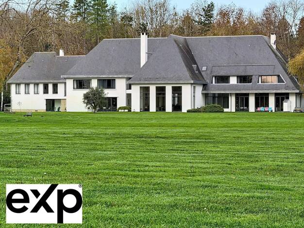 Maison à vendre 3 400 000 € 18 pièces 8 chambres 1 032,1 m² 129 760 m² de terrain Pacy-sur-Eure 27120
