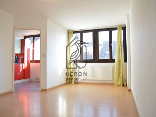 Appartement à louer 742 € 2 pièces 1 chambre 53,2 m² RDC Villeneuve-d'Ascq 59650