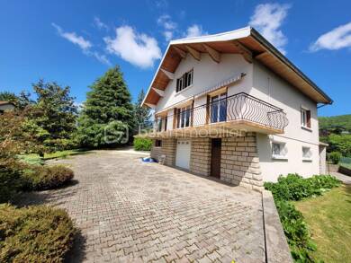 Villa à vendre 460 000 € 6 pièces 4 chambres 152 m² 2 384 m² de terrain Voiron 38500