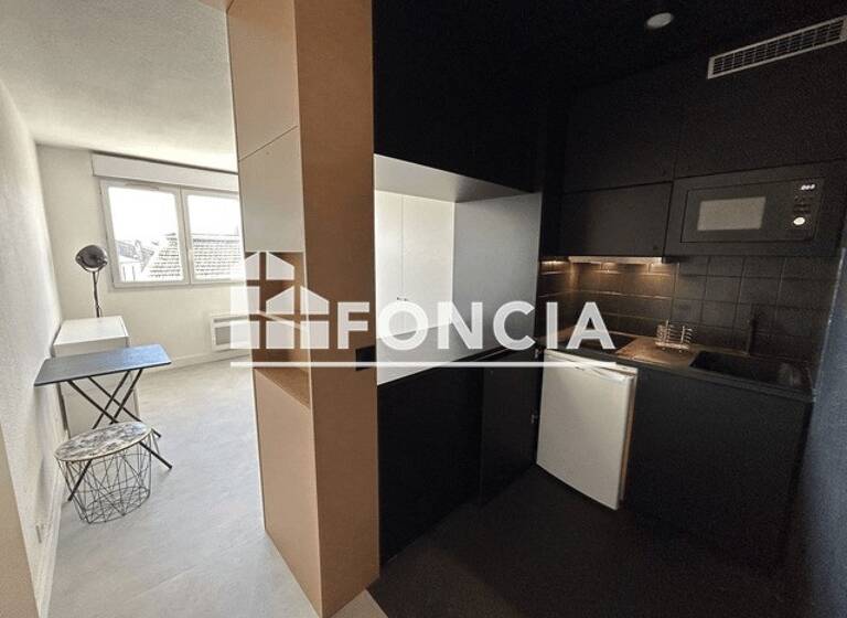 Appartement à louer 679 € 1 pièce 21,1 m²<br/>superficie 2ème<br/>étage Caudèrès Talence 33400