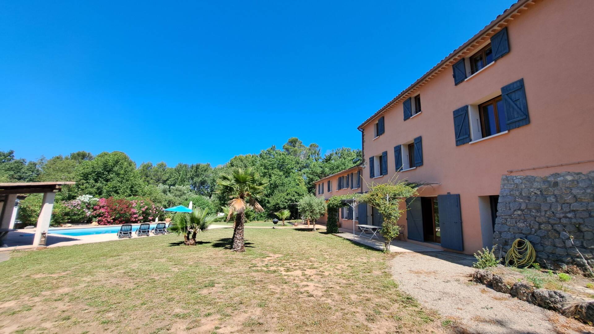 Maison à vendre, 450m², VILLECROZE