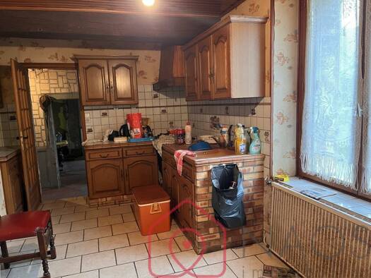 Maison à vendre 33 000 € 5 pièces 3 chambres 89 m² 430 m² de terrain Dun-sur-Auron 18130