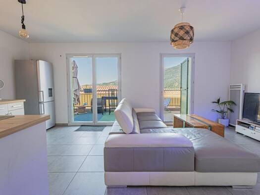 Duplex à vendre 270 000 € 3 pièces 2 chambres 59,4 m² Saint Blaise 06670