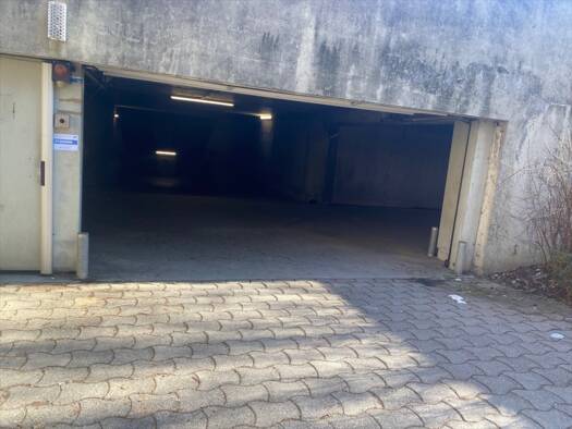 Parking à louer 100 € 14 m² Beulet-Ile de France Annemasse 74100