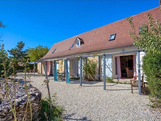 Maison de plain-pied à vendre 337 600 € 4 pièces 3 chambres 120 m² 3 000 m² de terrain Rocamadour 46500