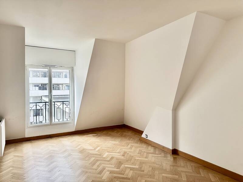 Maison à louer, 157m², PARIS 16E