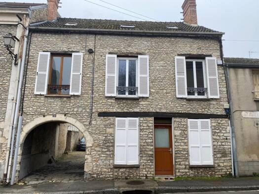 Immeuble à vendre 227 000 € 131 m² Le Malesherbois 45330