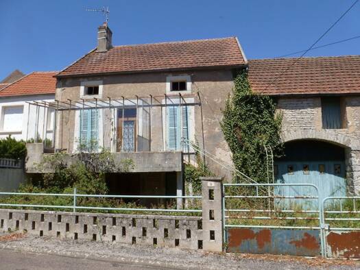 Maison à vendre 23 000 € 4 pièces 1 chambre Annoux 89440