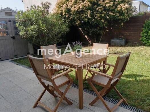 Maison à vendre 209 000 € 4 pièces 2 chambres 75 m² 151 m² de terrain Geoffroy Martel Saintes 17100