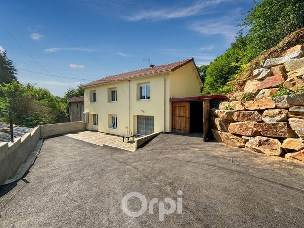 Maison à vendre 229 000 € 5 pièces 4 chambres 128 m² 1 677 m² de terrain Ambazac 87240