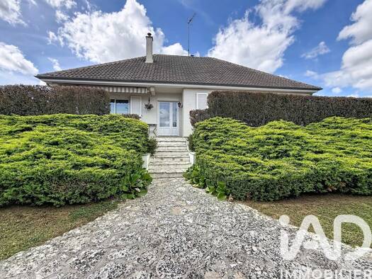 Maison à vendre 249 000 € 4 pièces 3 chambres 96 m² 1 020 m² de terrain Nogent-le-Roi 28210