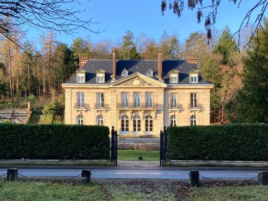 Château à vendre 2 100 000 € 18 pièces 11 chambres 900 m² 47 743 m² de terrain Saint-Pierre-du-Vauvray 27430