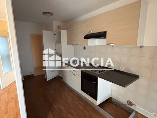 Appartement à louer 890 € 3 pièces 2 chambres 66,8 m² 10ème étage Biollay Chambéry 73000