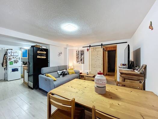 Appartement à vendre 231 000 € 2 pièces 2 chambres 64,7 m² sous-sol Uvernet-Fours 04400