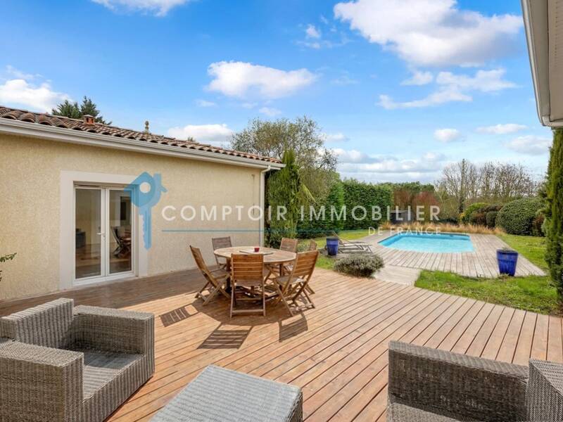 Maison à vendre, 170m², LAPEYROUSE FOSSAT